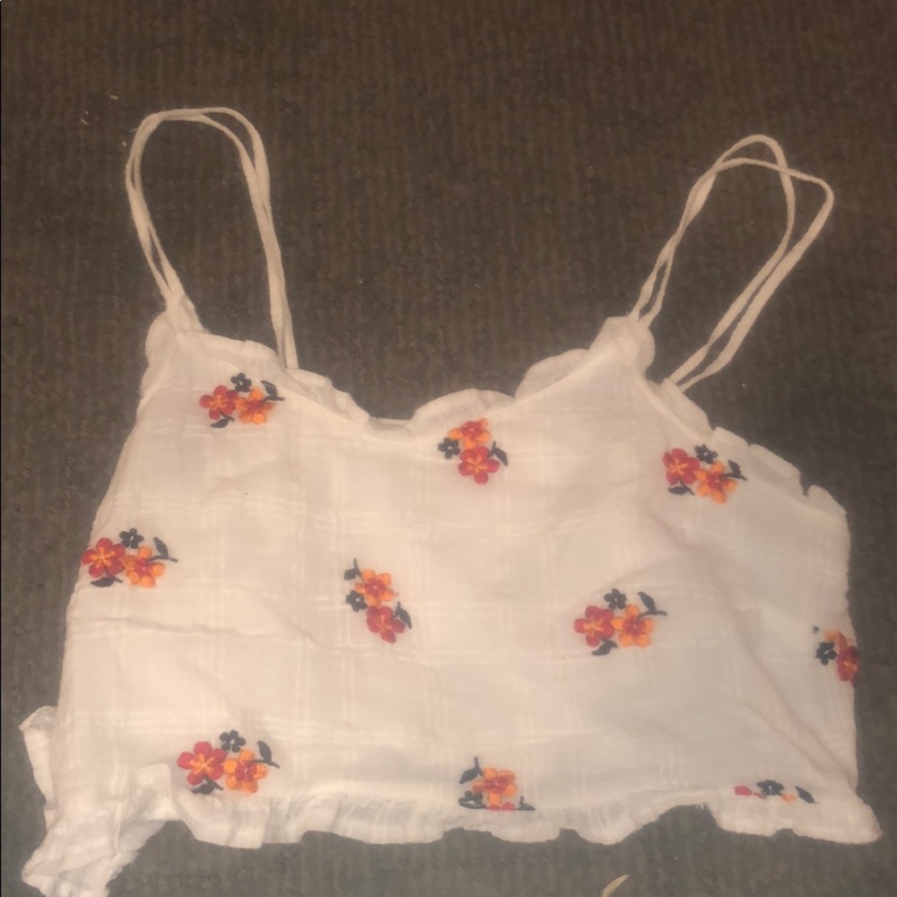cute crop top- NEVER WORN